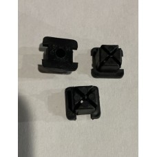 Пистон брызгозащиты двигателя 2108-5004286 (квадрат) (1000 шт.)